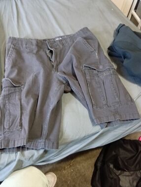 Men's Cargo Shorts - Gray